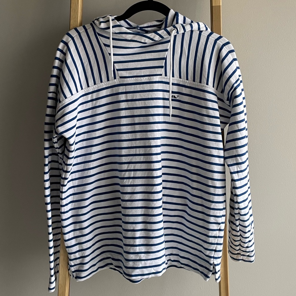 Vineyard Vines terry cloth sweatshirt- size Large